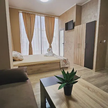 за гости кедър