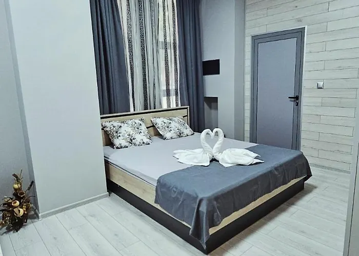 за гости кедър